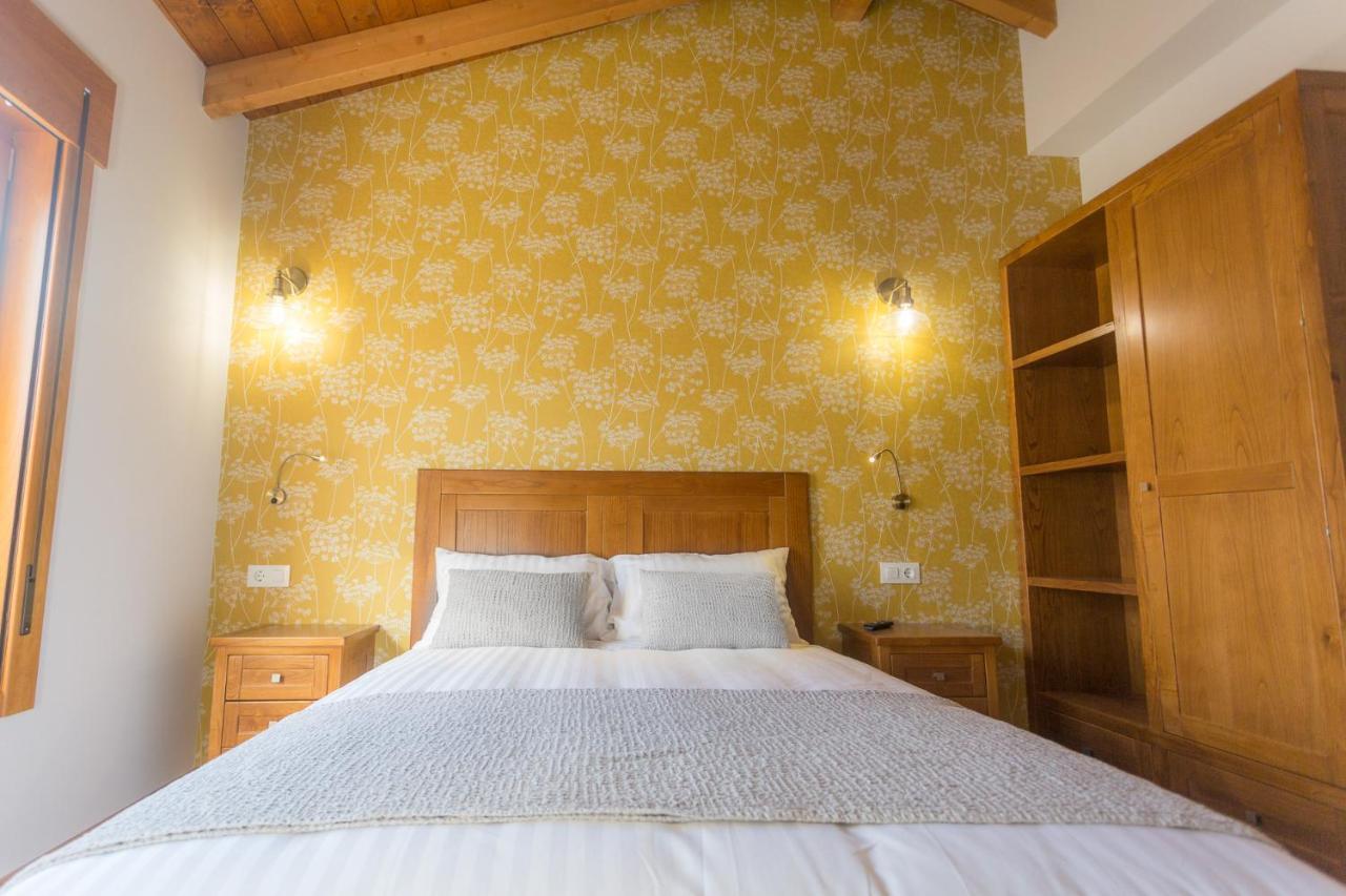 Hotel Casa Da Ponte De Penas à Melide Extérieur photo