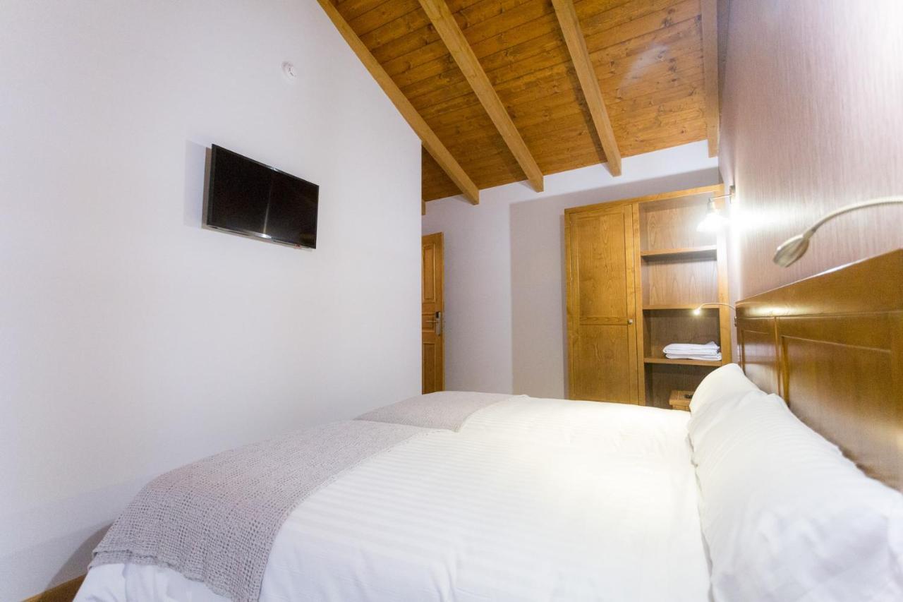 Hotel Casa Da Ponte De Penas à Melide Extérieur photo